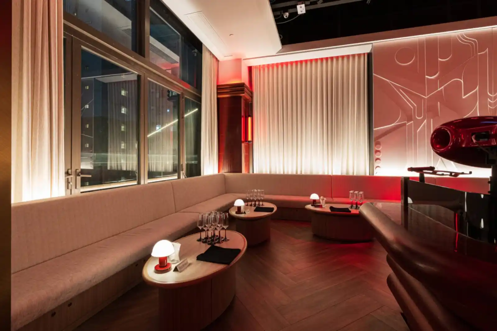 Upper House Hong Kong - the room at night
